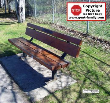 101_1905_bench.jpg