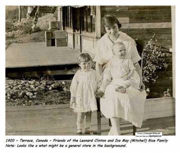 1920_-_terrace_canada-friends.jpg