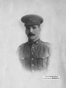 fred_diggles_in_uniform.jpg