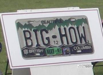 team_big_how_sign.jpg
