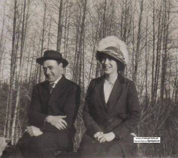 tom_and_grace_walsh_2.jpg