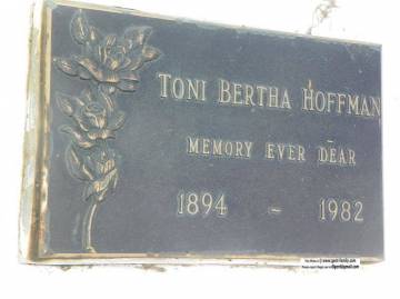toni_bertha_hoffman.jpg