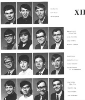 eci_grad_95_.jpg