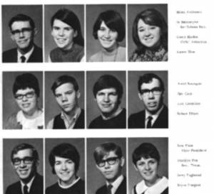 eci_grad_96_.jpg