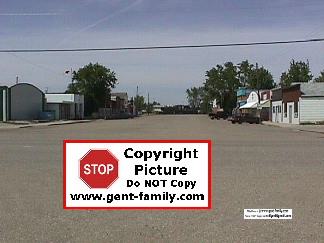 bienfait_main_st_looking_north_from_highway.jpg