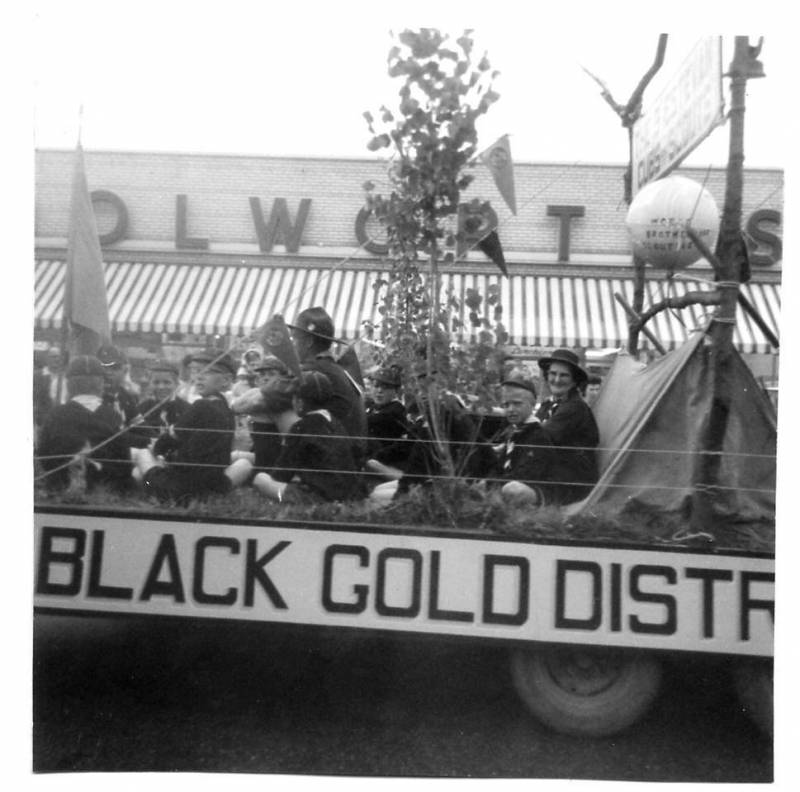 cub_scout_float_july_1963_estevan_parade.jpg